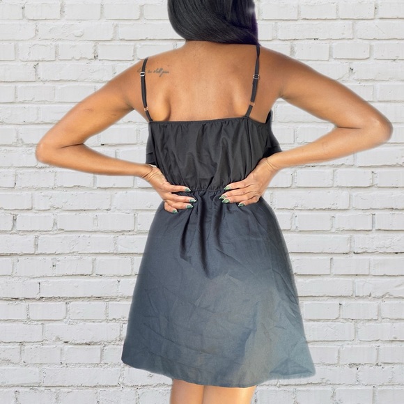 Black dress size small - Picture 3 of 3